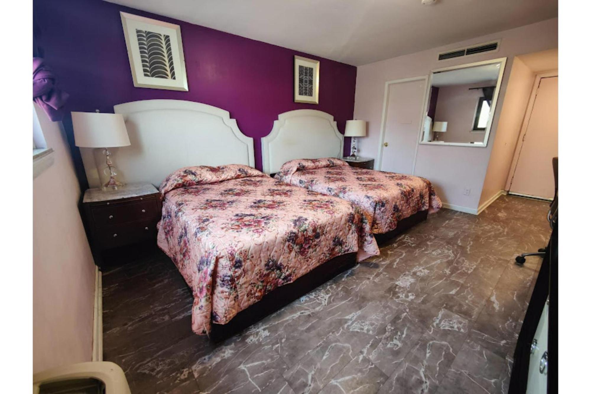 Oyo Hotel Edgebrook Chicago North Shore エクステリア 写真