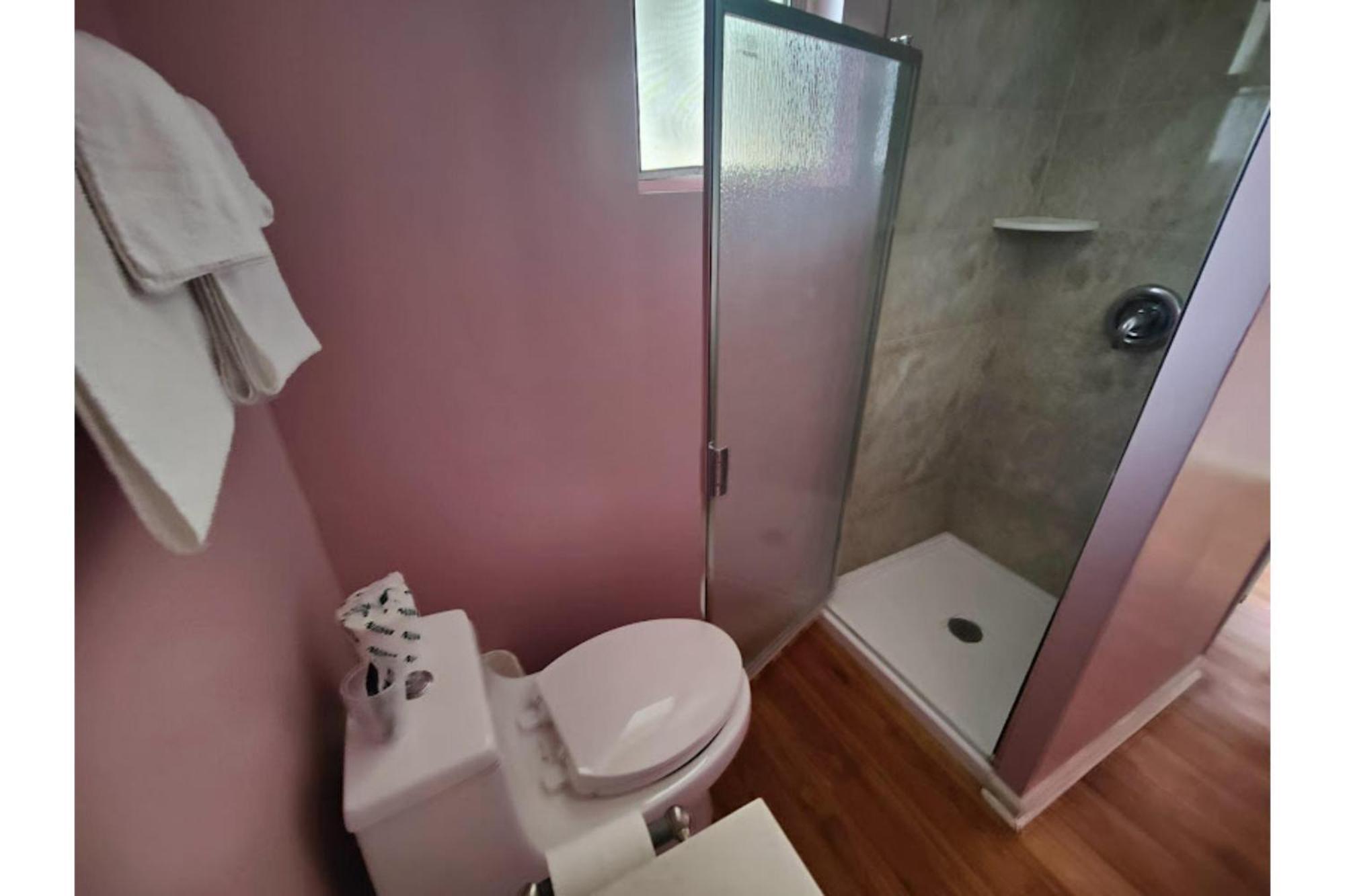 Oyo Hotel Edgebrook Chicago North Shore エクステリア 写真