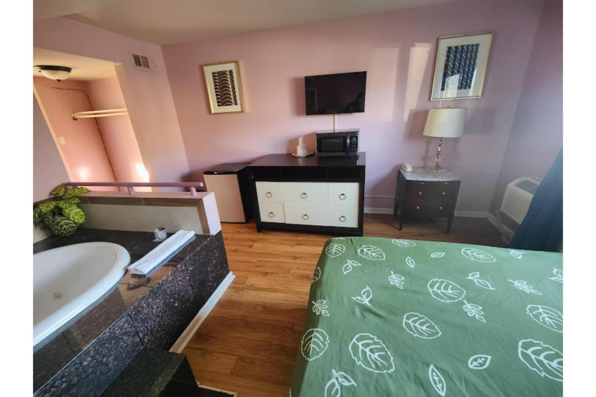 Oyo Hotel Edgebrook Chicago North Shore エクステリア 写真