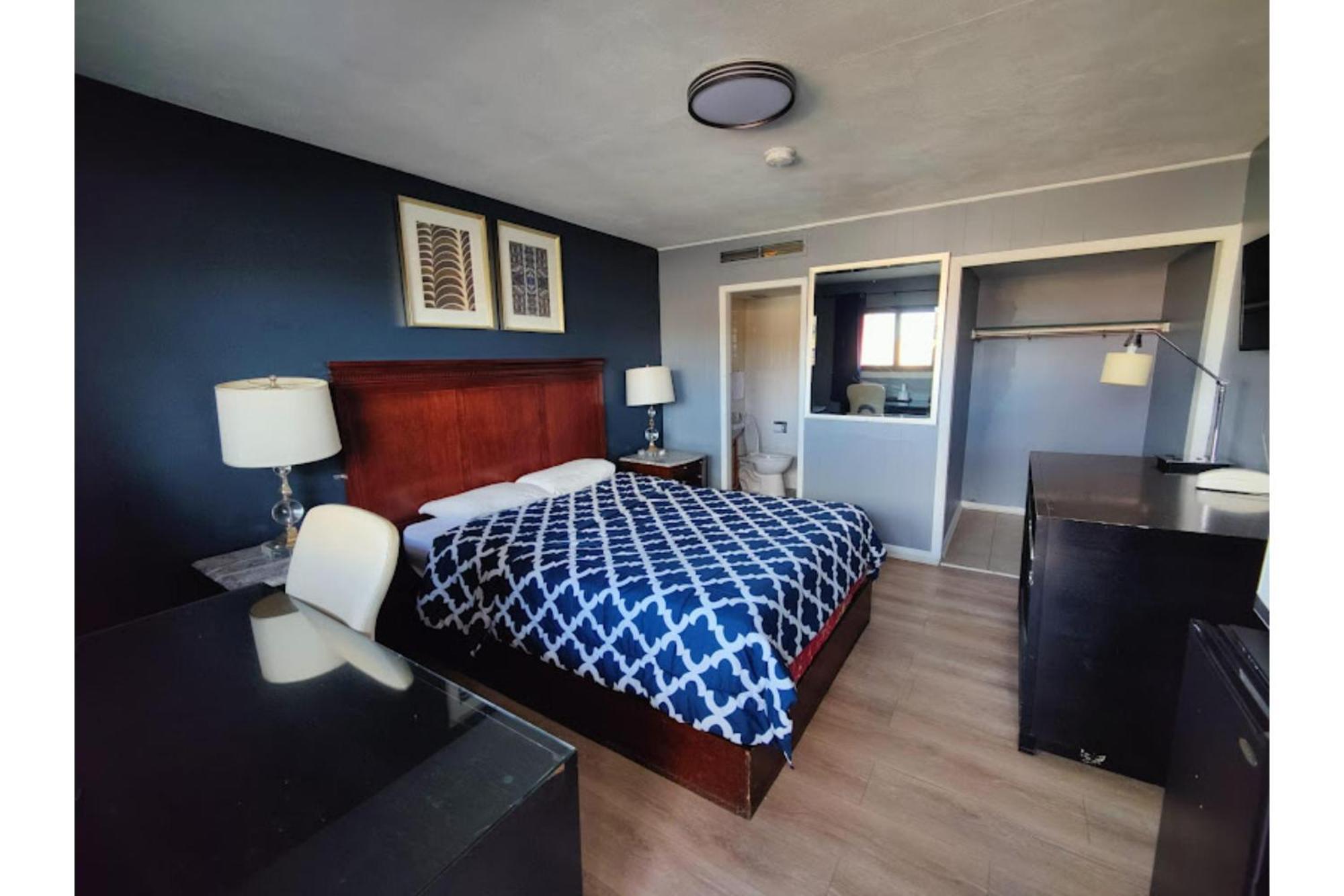Oyo Hotel Edgebrook Chicago North Shore エクステリア 写真