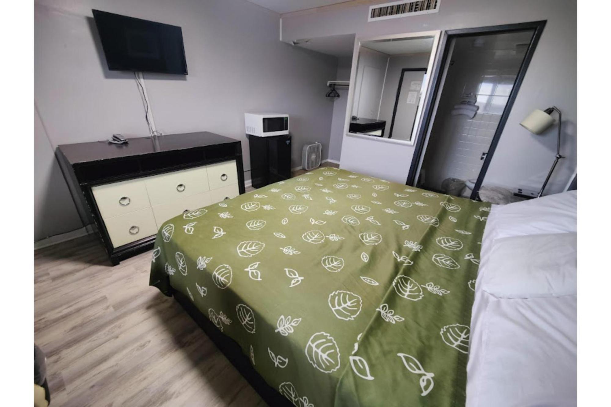 Oyo Hotel Edgebrook Chicago North Shore エクステリア 写真
